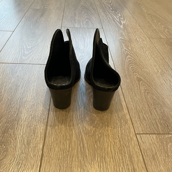 Black suede Chinese Laundry heeled mules - Picture 8 of 10